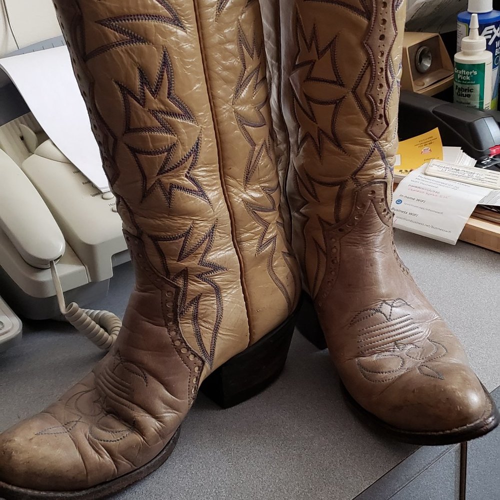 Vintage Tony Lama Women's Malinda Cowboy boots